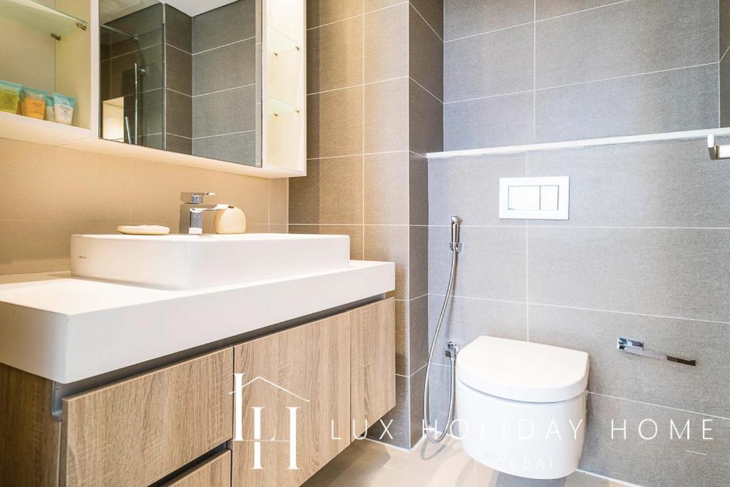 Lux Contemporary Suite With Full Marina View 6 Дубай Экстерьер фото