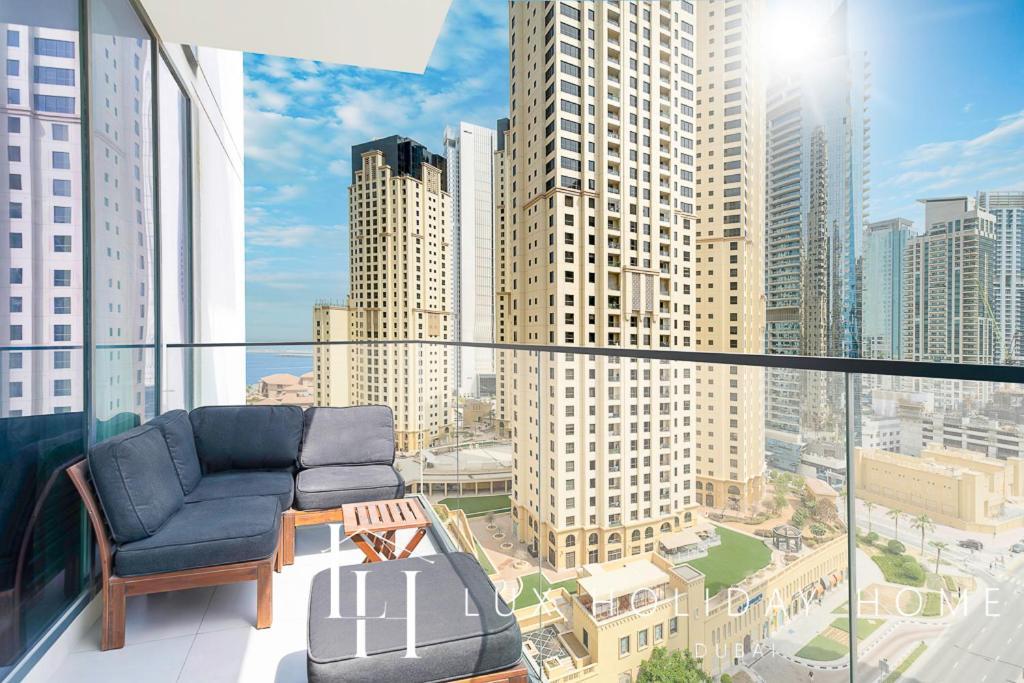 Lux Contemporary Suite With Full Marina View 6 Дубай Экстерьер фото