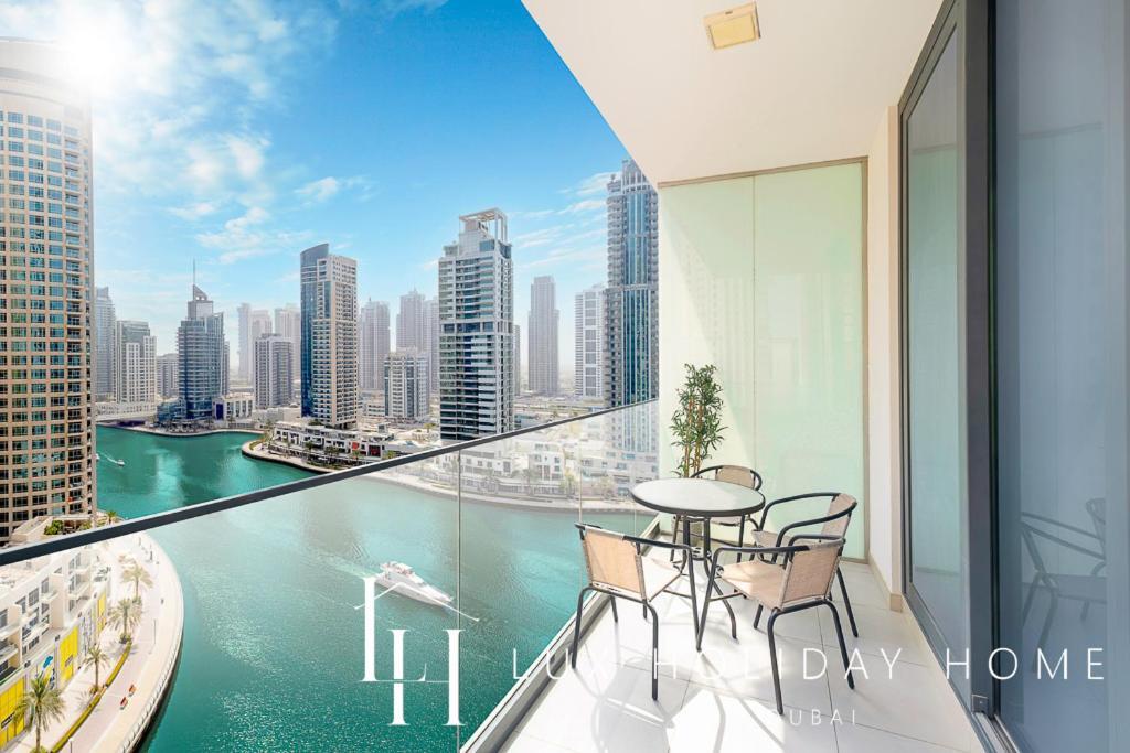 Lux Contemporary Suite With Full Marina View 6 Дубай Экстерьер фото