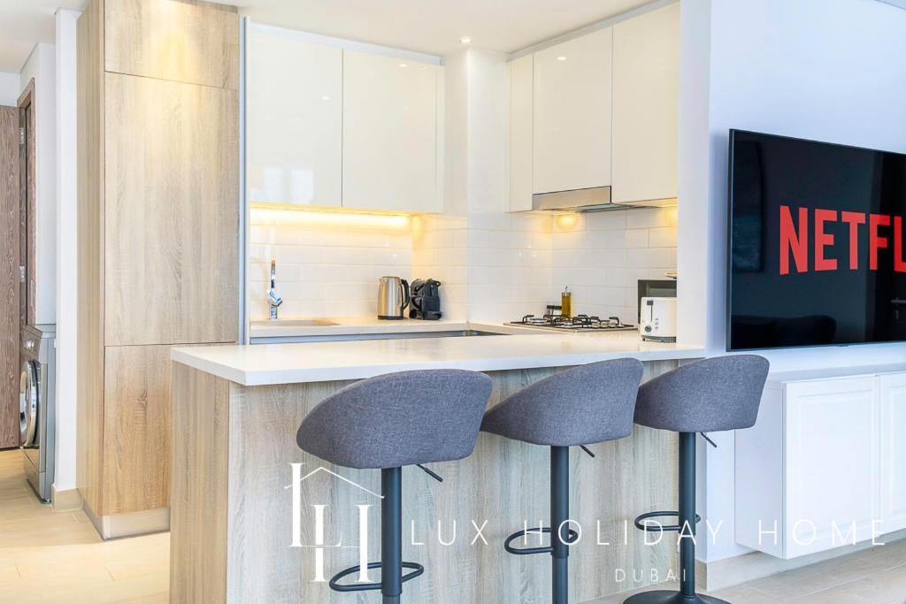 Lux Contemporary Suite With Full Marina View 6 Дубай Экстерьер фото