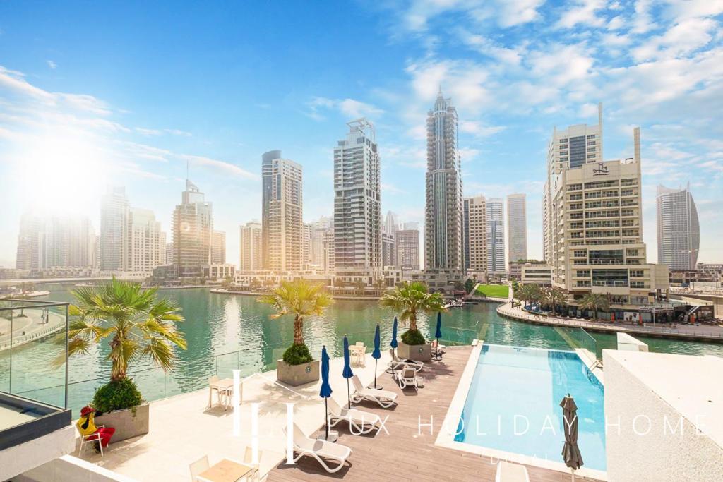 Lux Contemporary Suite With Full Marina View 6 Дубай Экстерьер фото