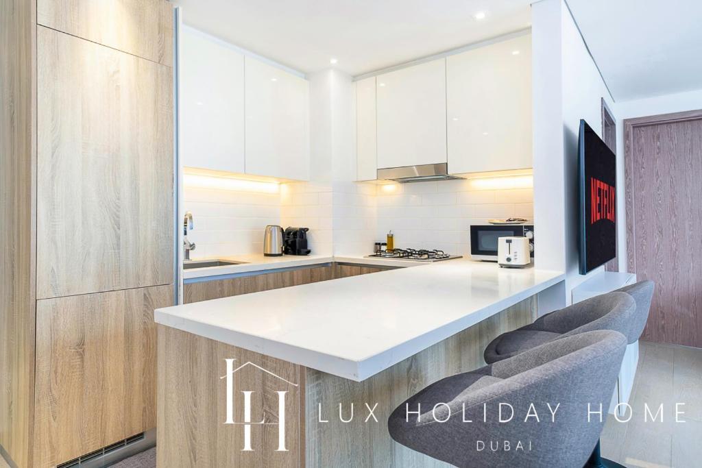 Lux Contemporary Suite With Full Marina View 6 Дубай Экстерьер фото